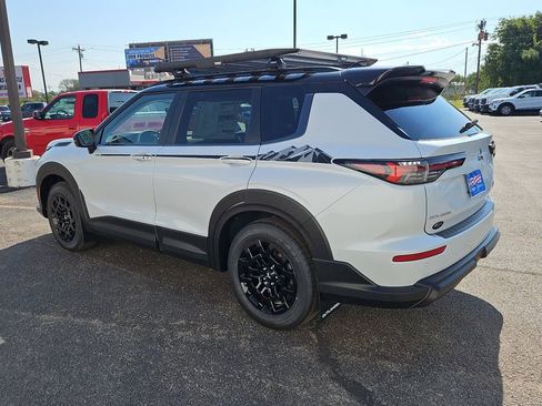 New 2025 Mitsubishi Outlander Trail Edition image 8