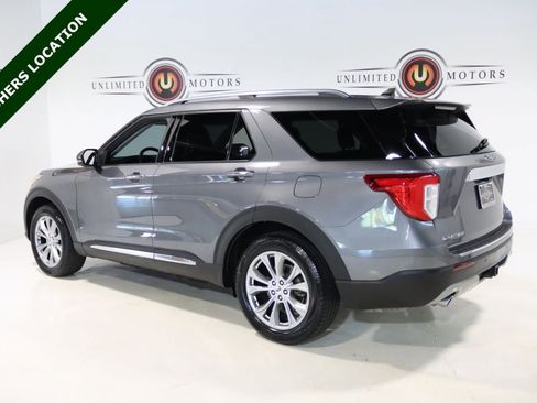 Used 2021 Ford Explorer Limited w/ Equipment Group 301A AWD/4WD image 3