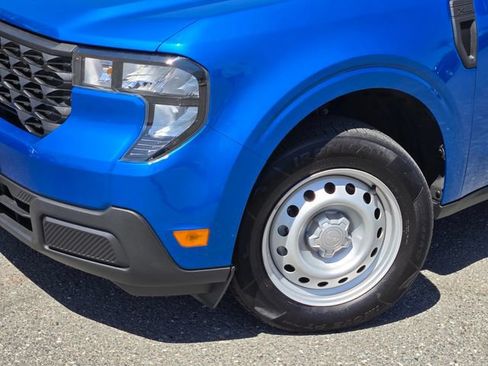 Certified 2025 Ford Maverick XL FWD image 9