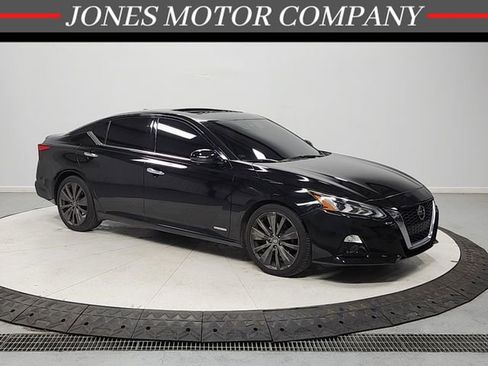 Used 2019 Nissan Altima 2.0 Edition One FWD image 1