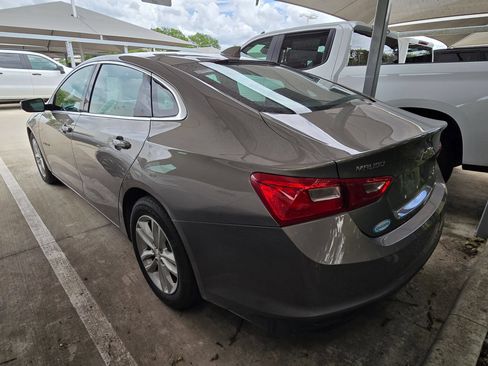 Used 2018 Chevrolet Malibu LT FWD image 6