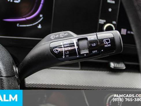 Used 2025 Kia Sportage LX FWD image 30