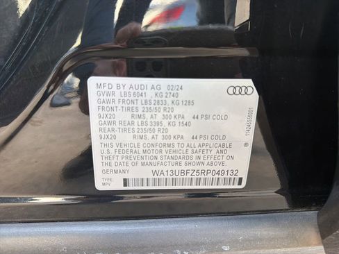 Used 2024 Audi Q4 e-tron Premium Plus w/ Premium Plus AWD/4WD image 28