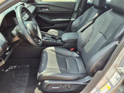 Used 2025 Honda Accord Sport image 24