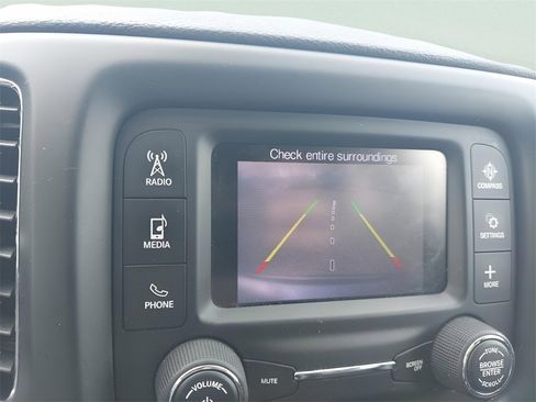 Used 2018 Jeep Compass Latitude image 23