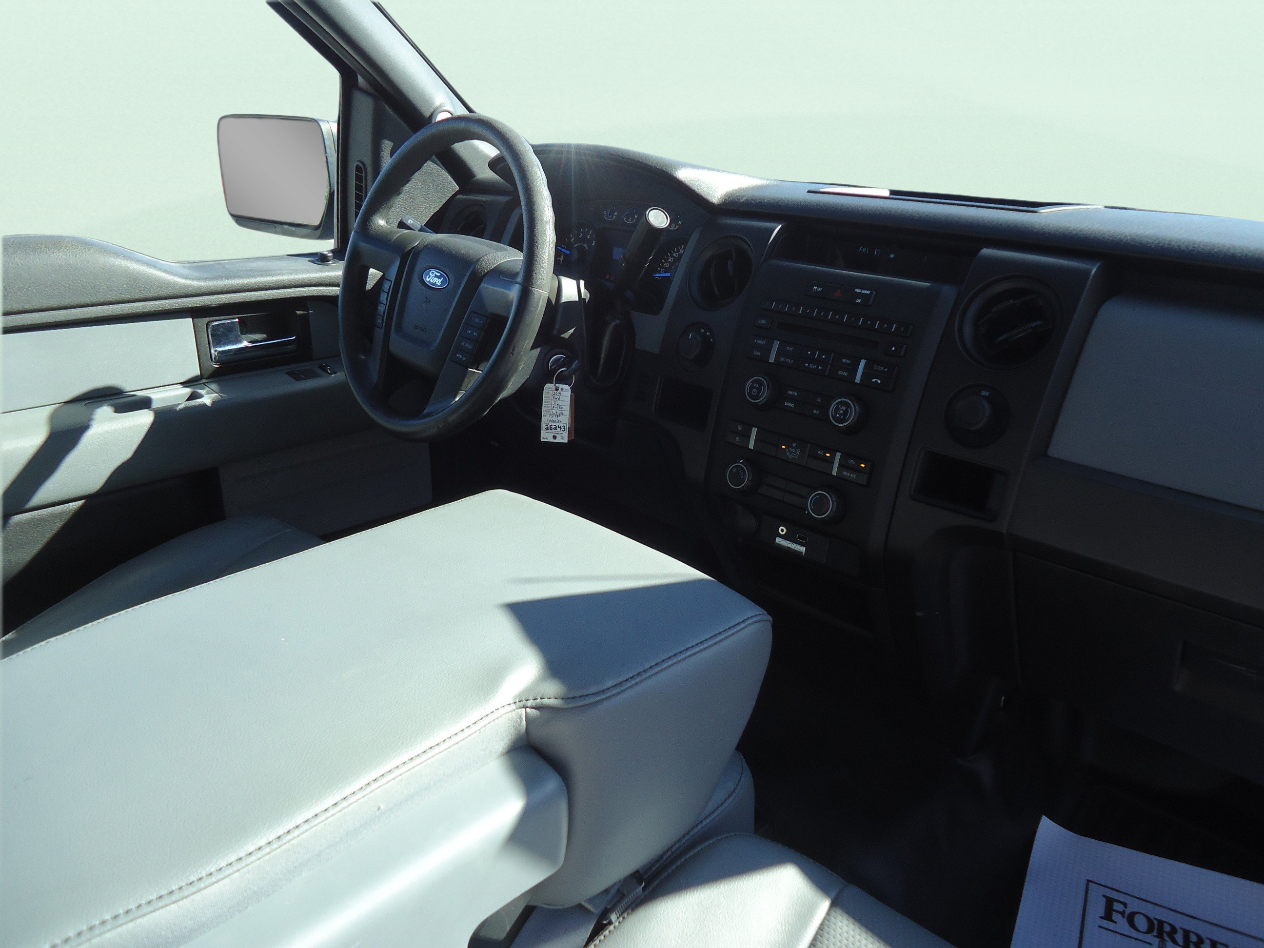 Used 2014 Ford F150 XL w/ Equipment Group 101A Mid AWD/4WD image 26