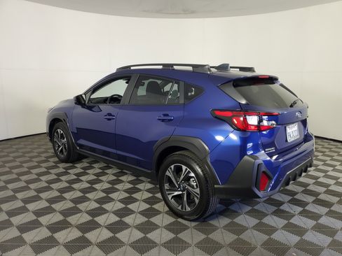 Used 2025 Subaru Crosstrek 2.0i Premium image 6