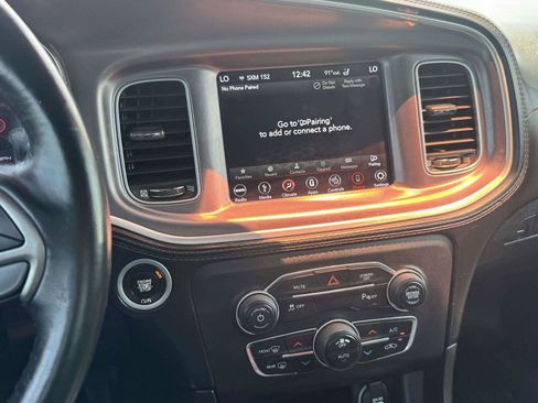 Used 2019 Dodge Charger SXT w/ Plus Group RWD image 28