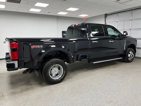 Used 2023 Ford F350 Lariat w/ Tow Technology Package AWD/4WD image 11