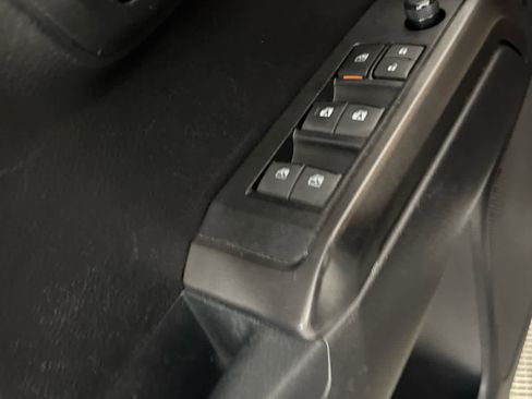 Used 2021 Toyota Tacoma TRD Off-Road image 15