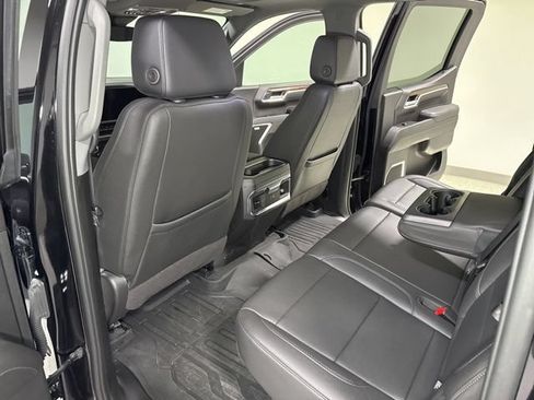 Used 2024 GMC Sierra 1500 Elevation w/ Elevation Premium Package AWD/4WD image 28