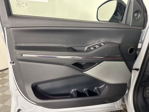 New 2025 Lincoln Navigator Black Label image 19