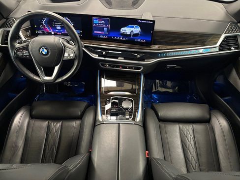 Used 2025 BMW X5 xDrive50e AWD/4WD image 14