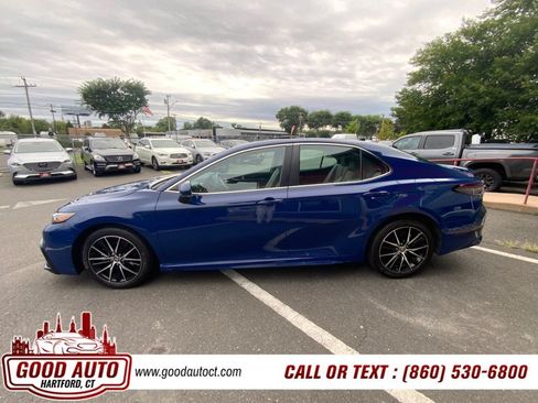 Used 2024 Toyota Camry SE FWD image 8