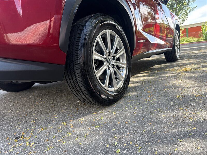 Used 2018 Lexus NX 300h AWD w/ Comfort Package image 5