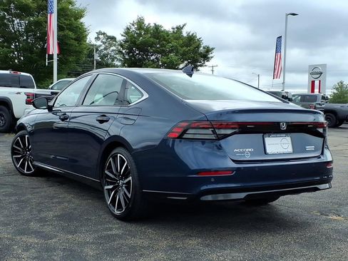 Used 2025 Honda Accord Touring image 5