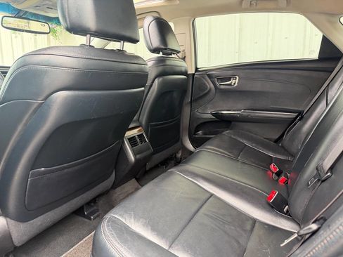 Used 2013 Toyota Avalon XLE Premium image 18