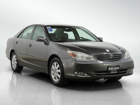 Used 2004 Toyota Camry XLE FWD image 7