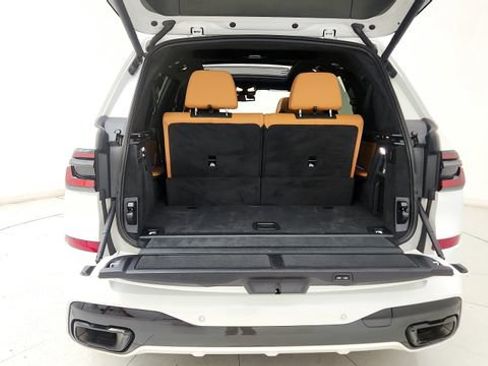 Used 2024 BMW X7 xDrive40i w/ Executive Package AWD/4WD image 29