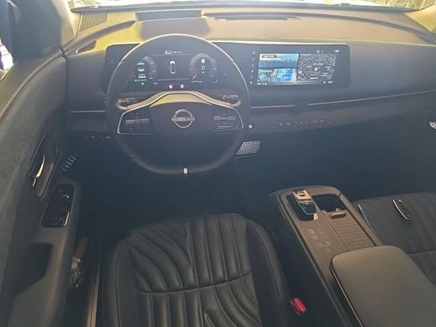 Used 2023 Nissan Ariya AWD/4WD image 3