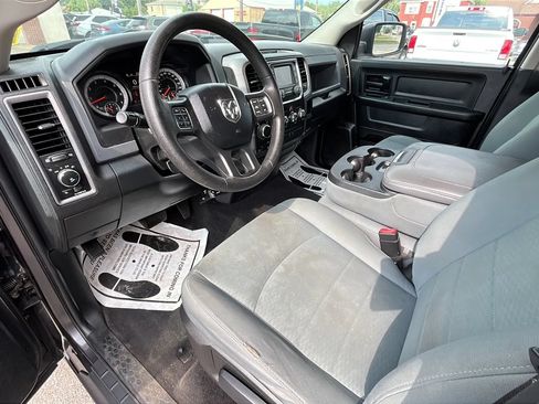Used 2017 RAM 1500 Express w/ Express Value Package AWD/4WD image 18