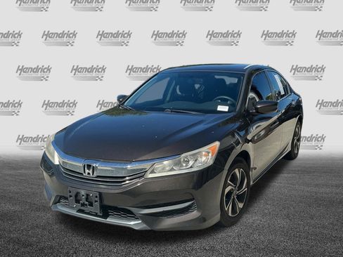 Used 2017 Honda Accord LX image 5