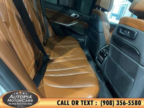 Used 2019 BMW X5 xDrive50i w/ M Sport Package image 14