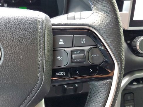 Used 2023 Toyota Sequoia Platinum image 24