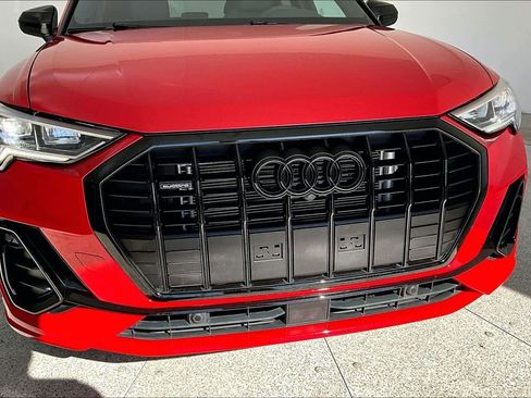 Used 2025 Audi Q3 2.0T Premium Plus image 36