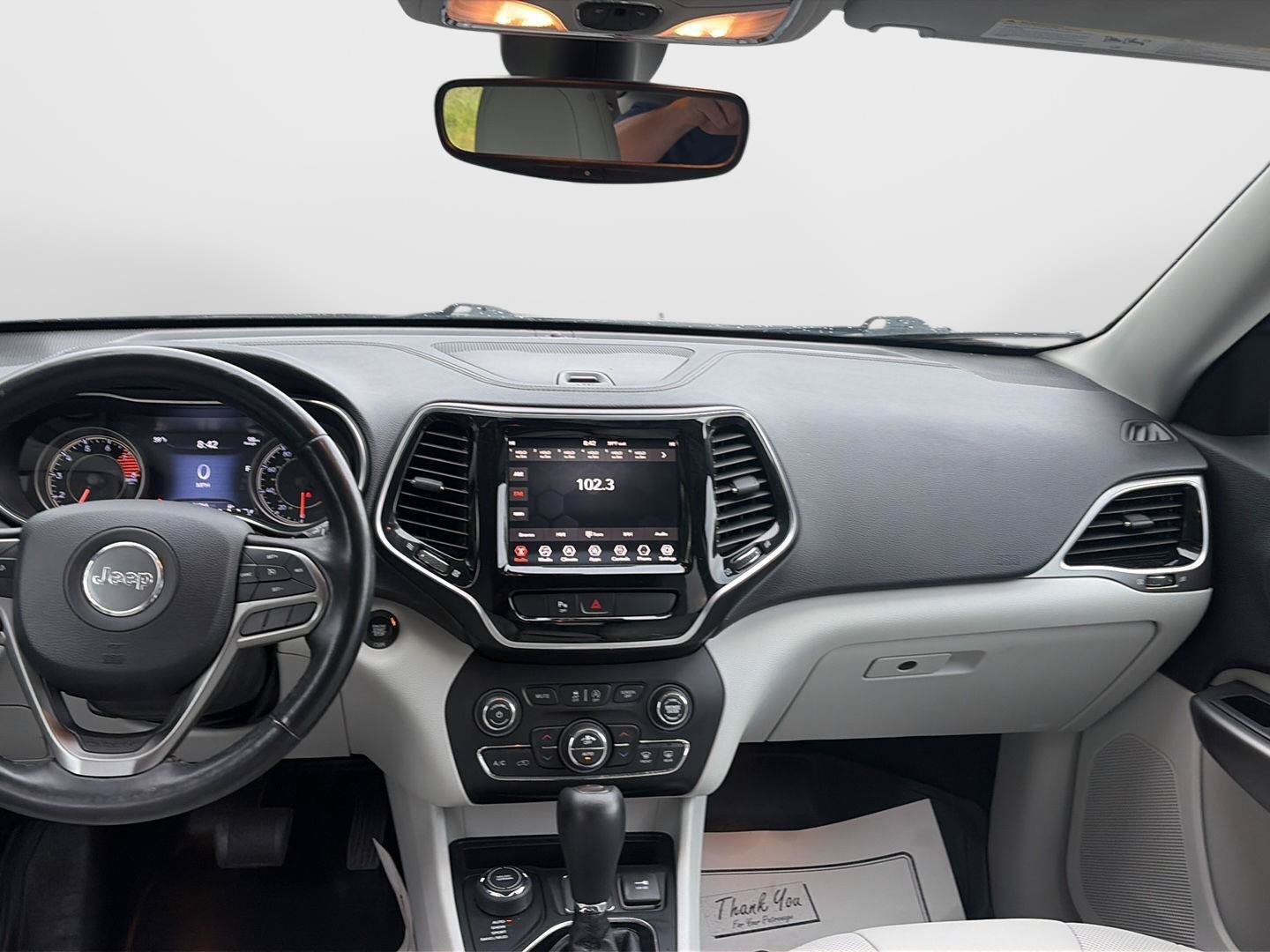 Used 2019 Jeep Cherokee Limited AWD/4WD image 38