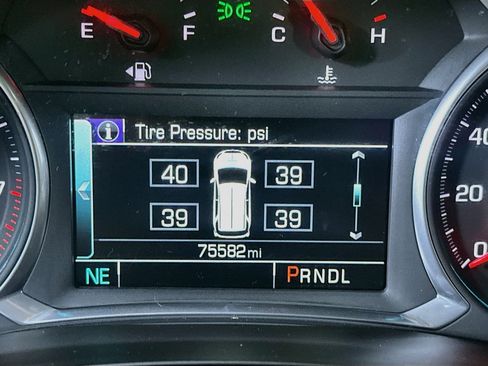 Used 2019 Chevrolet Traverse LT FWD image 19