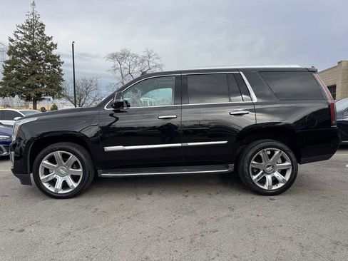 Used 2017 Cadillac Escalade Luxury image 7