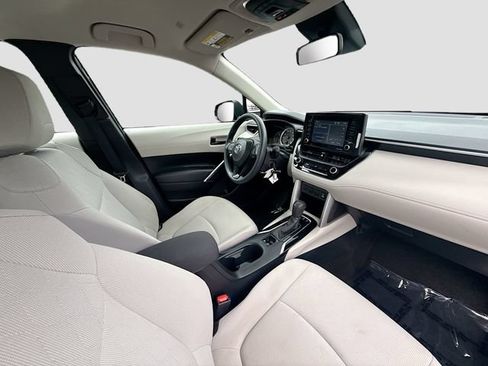 Used 2022 Toyota Corolla Cross L FWD image 26