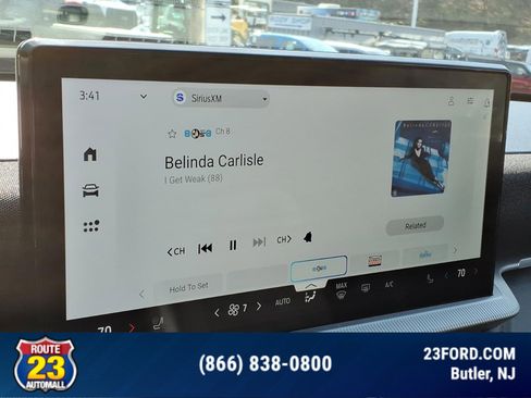 Certified 2025 Ford Explorer ST-Line w/ Premium Package AWD/4WD image 16