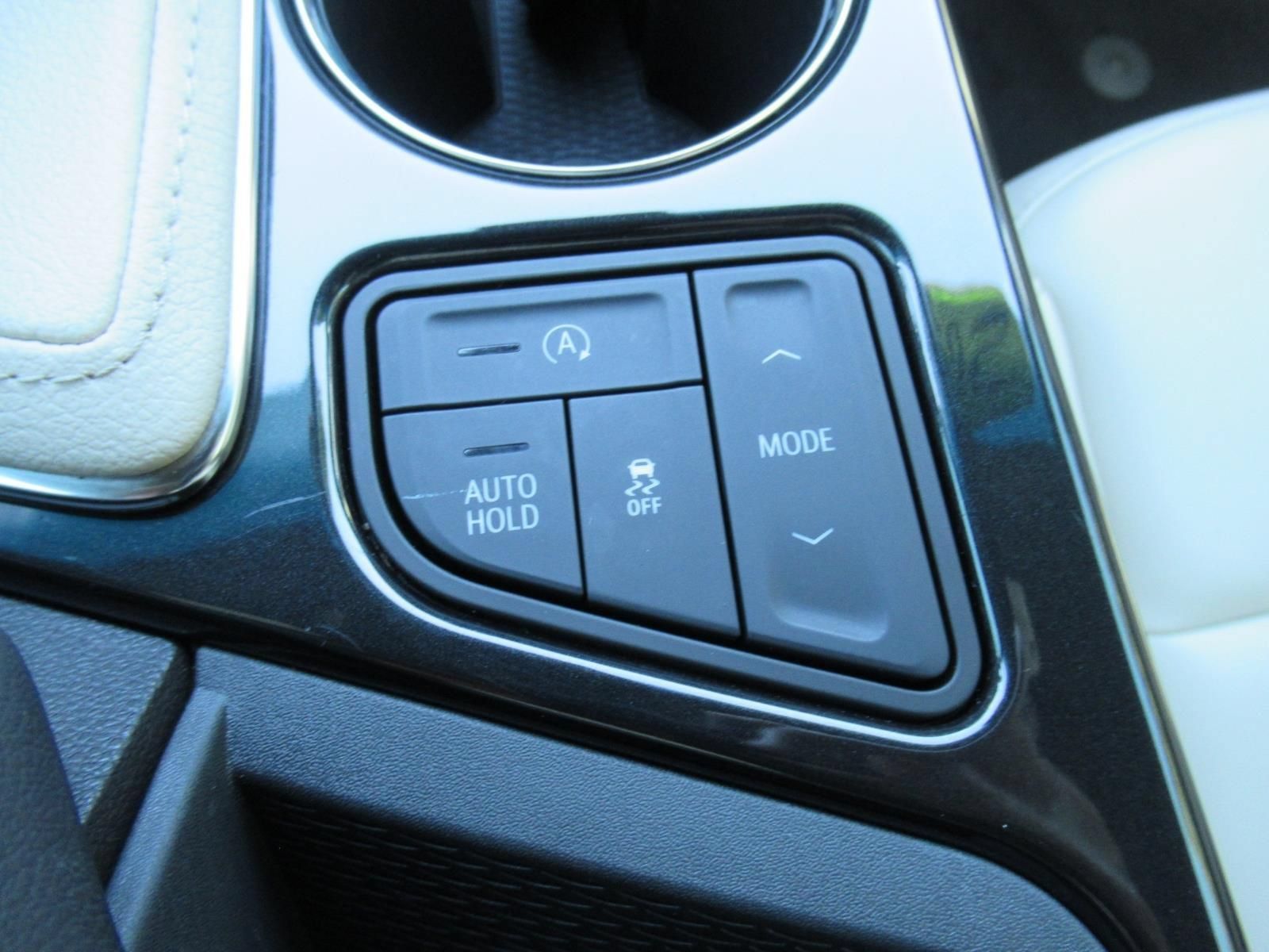 Used 2023 Cadillac CT4 Luxury w/ Sun And Sound Package RWD image 31