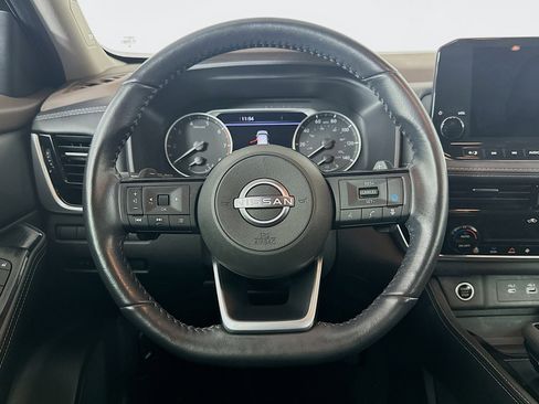 Used 2023 Nissan Rogue SL w/ SL Premium Package image 16