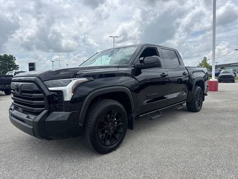Used 2025 Toyota Tundra SR5 w/ SR5 Premium Package RWD image 2