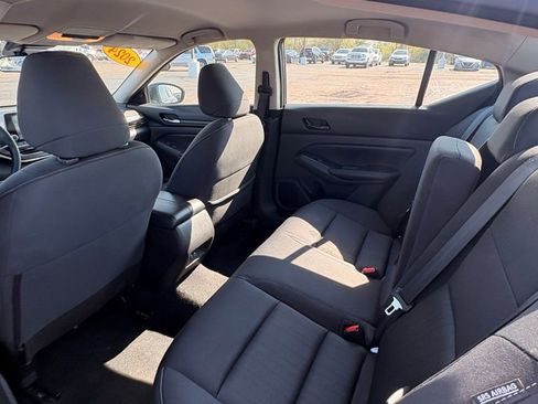 Used 2024 Nissan Altima 2.5 SV image 13