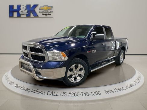 Used 2015 RAM 1500 Classic SLT image 3