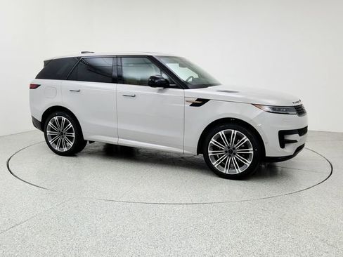 New 2026 Land Rover Range Rover Sport SE image 3