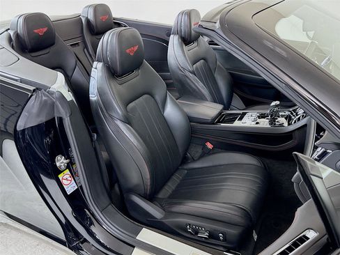 Used 2020 Bentley Continental GT V8 image 26