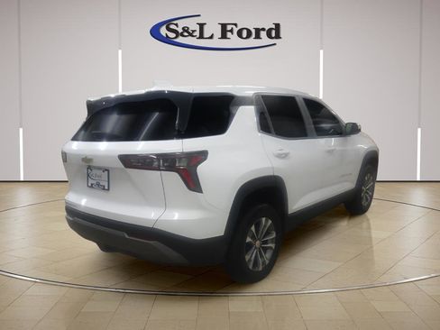 Used 2025 Chevrolet Equinox LT image 6