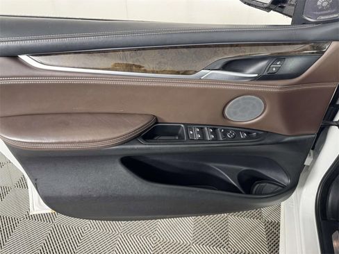 Used 2018 BMW X5 xDrive35i image 17