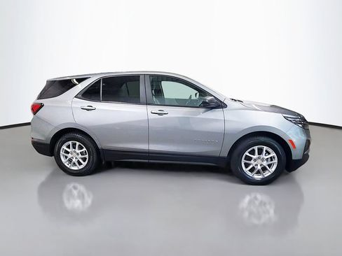Used 2023 Chevrolet Equinox LS FWD image 10