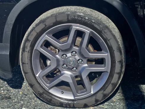 Used 2023 Honda Passport EX-L image 2