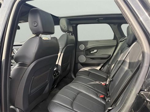 Used 2018 Land Rover Range Rover Evoque SE image 14