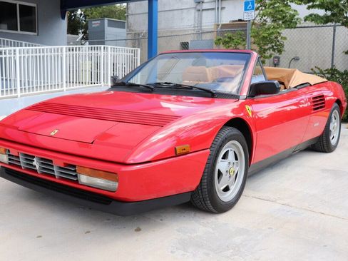 Used 1989 Ferrari Mondial T Cabriolet RWD image 2