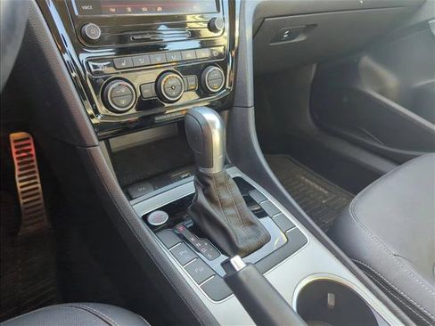 Used 2020 Volkswagen Passat 2.0T SEL image 12