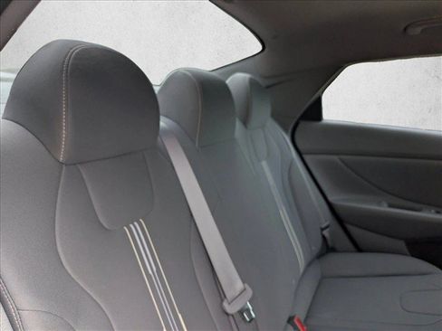 Used 2023 Hyundai Elantra SEL w/ Convenience Package FWD image 22