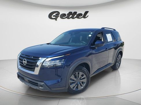 Used 2022 Nissan Pathfinder SV AWD/4WD image 1